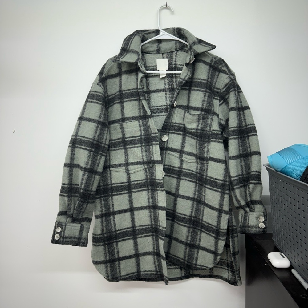 HM plaid shacket